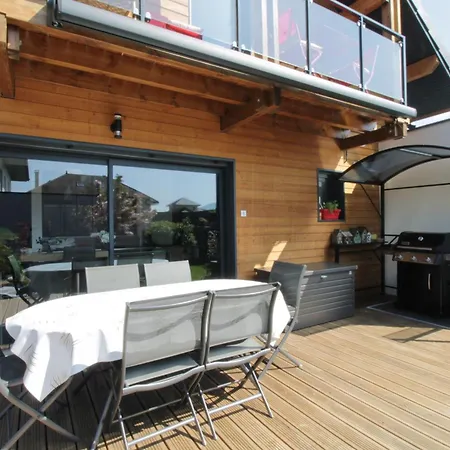 Magnificent With Heated Pool Air Conditioning Villa *