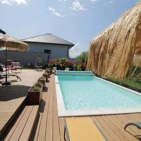 Magnificent With Heated Pool Air Conditioning Viviers-du-Lac
